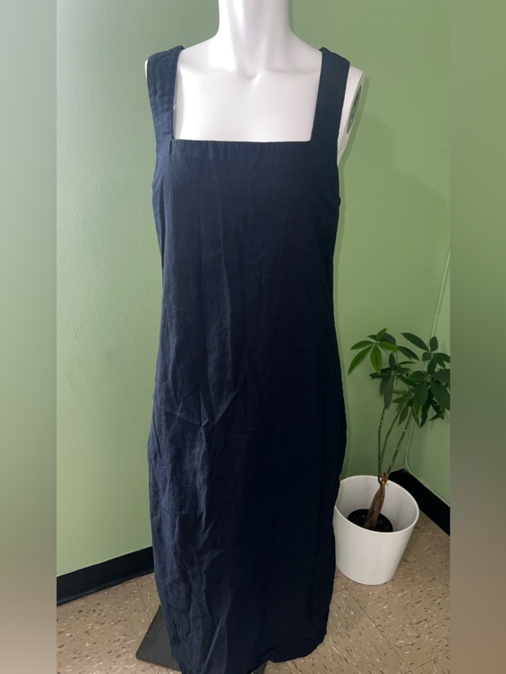 Abercrombie & Fitch Navy Square-Neck Midi Dress with Wide Straps